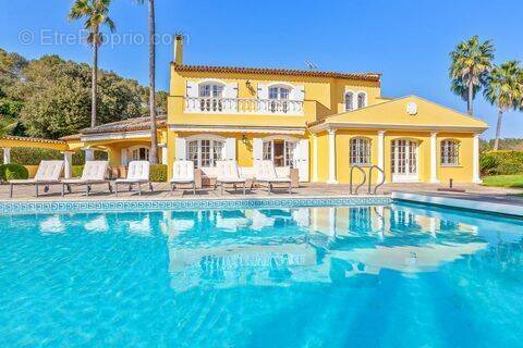 Maison à MOUGINS
