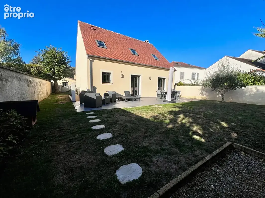 Maison Brie Comte Robert 6 pièce(s) 131 m2 - photo 3