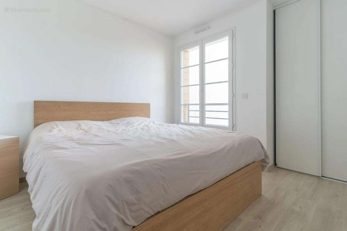 Maison à LES CLAYES-SOUS-BOIS