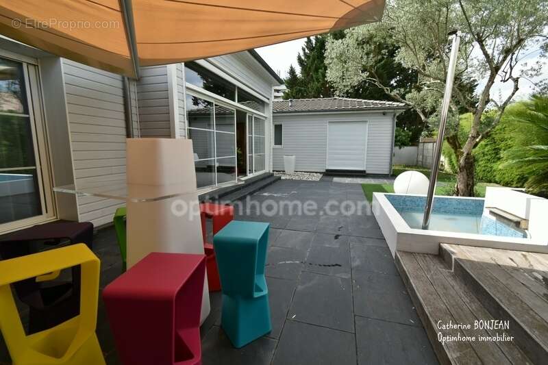 Maison à BLANQUEFORT