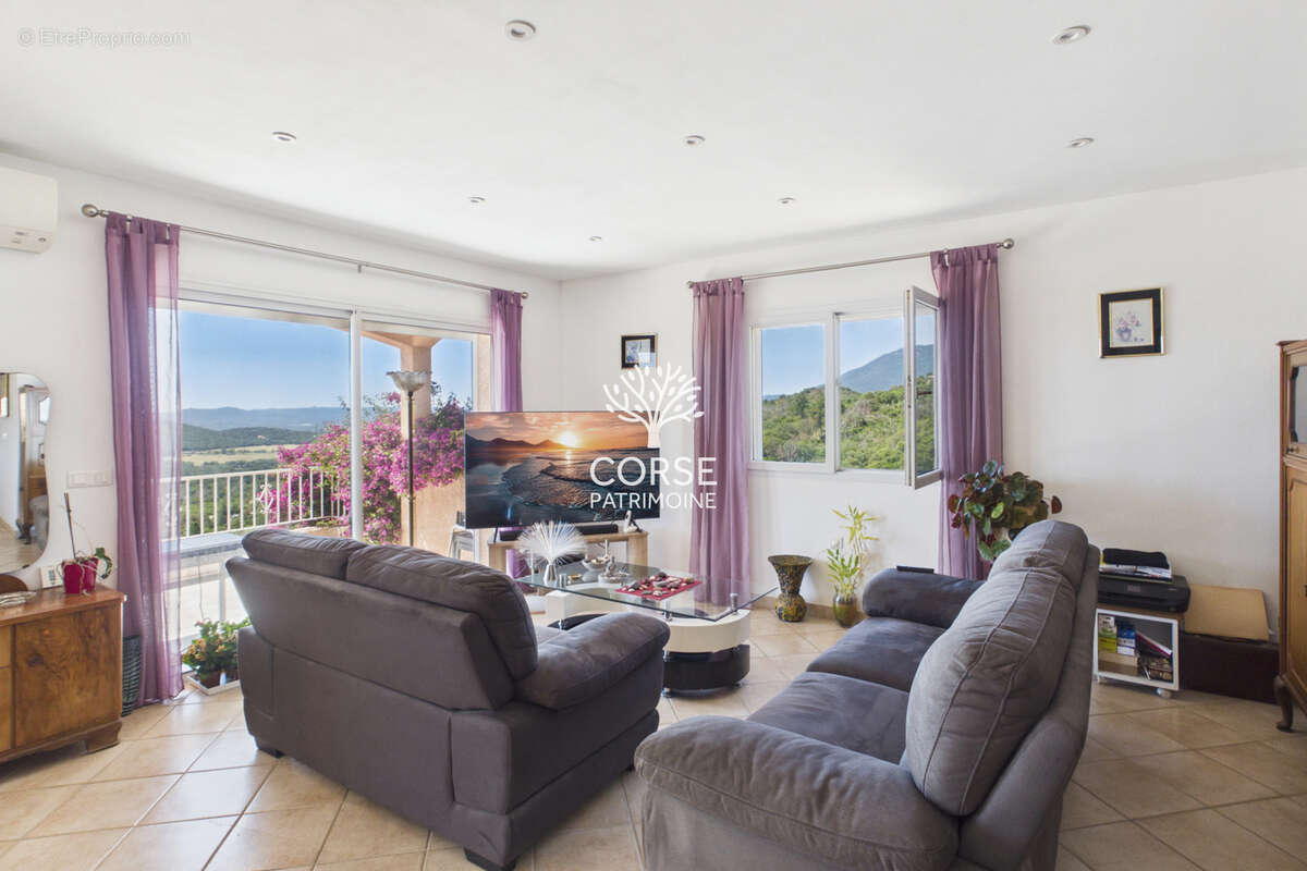 Maison à PORTO-VECCHIO