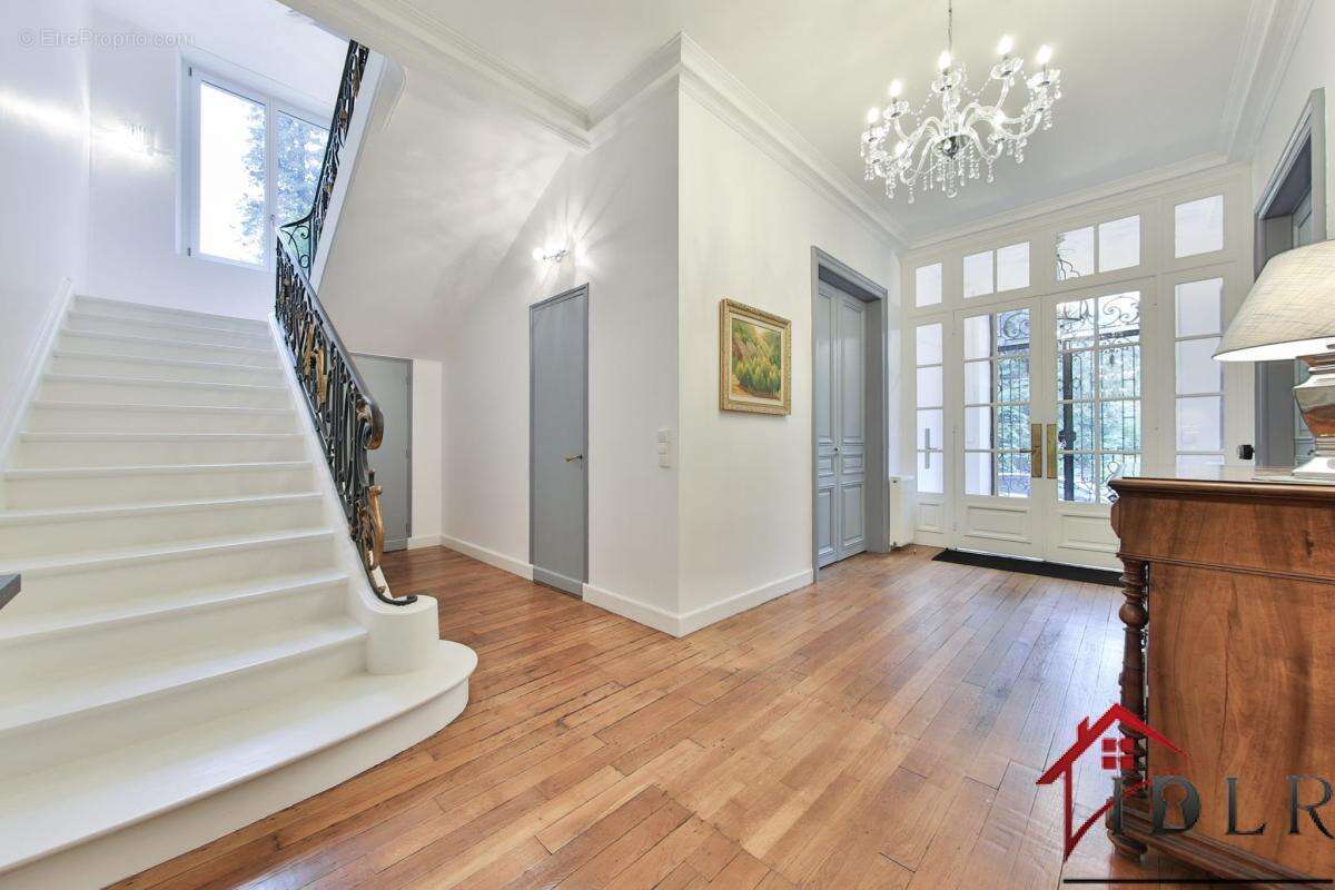 Maison à LA LONGINE