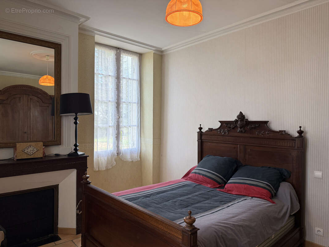 Maison à CASTELNAU-D'AUZAN