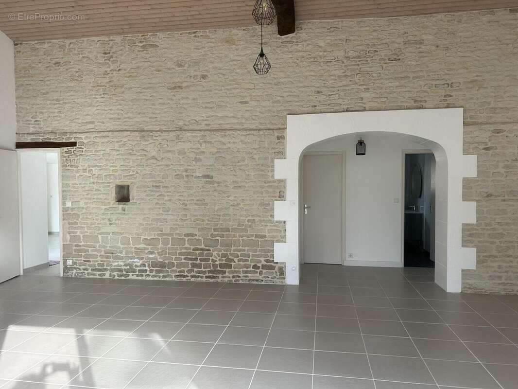 IMG9349 - Maison à SAINT-SYMPHORIEN