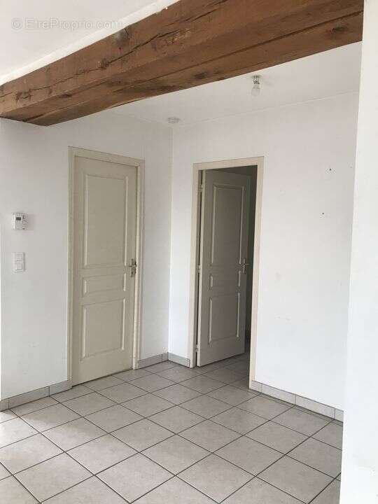 Appartement à LA CHAPELLE-MOUTILS