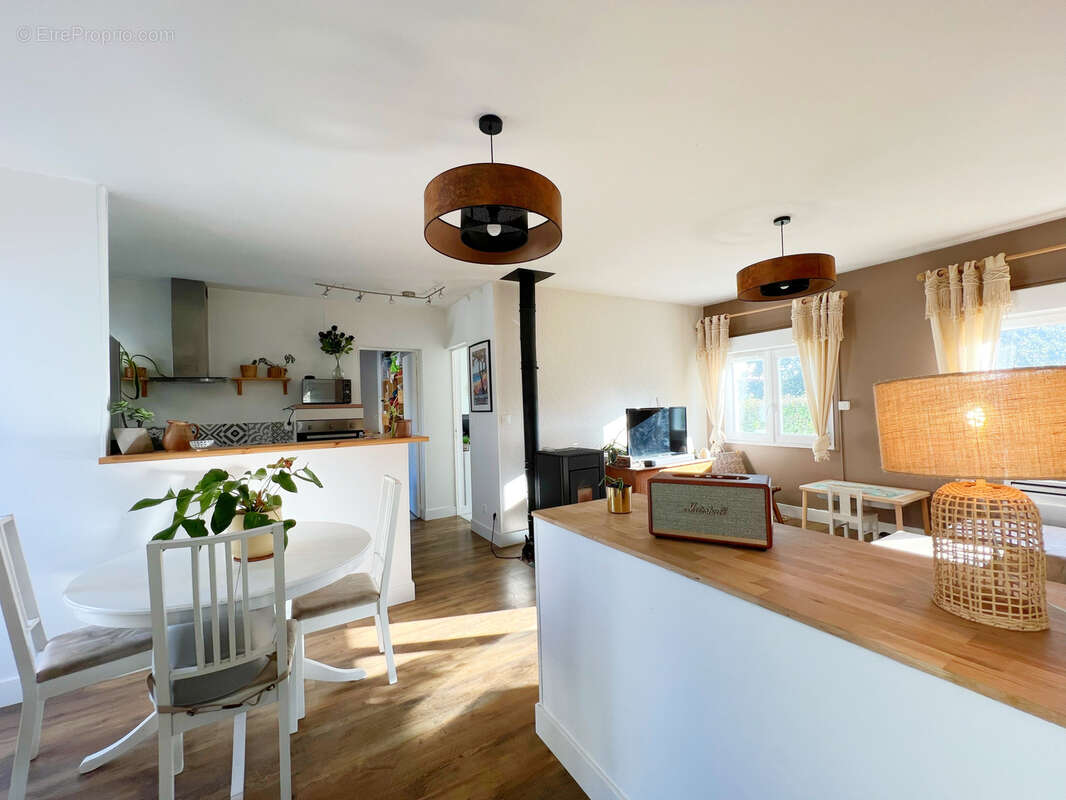 Maison à SAINT-ROMAIN-DE-BENET