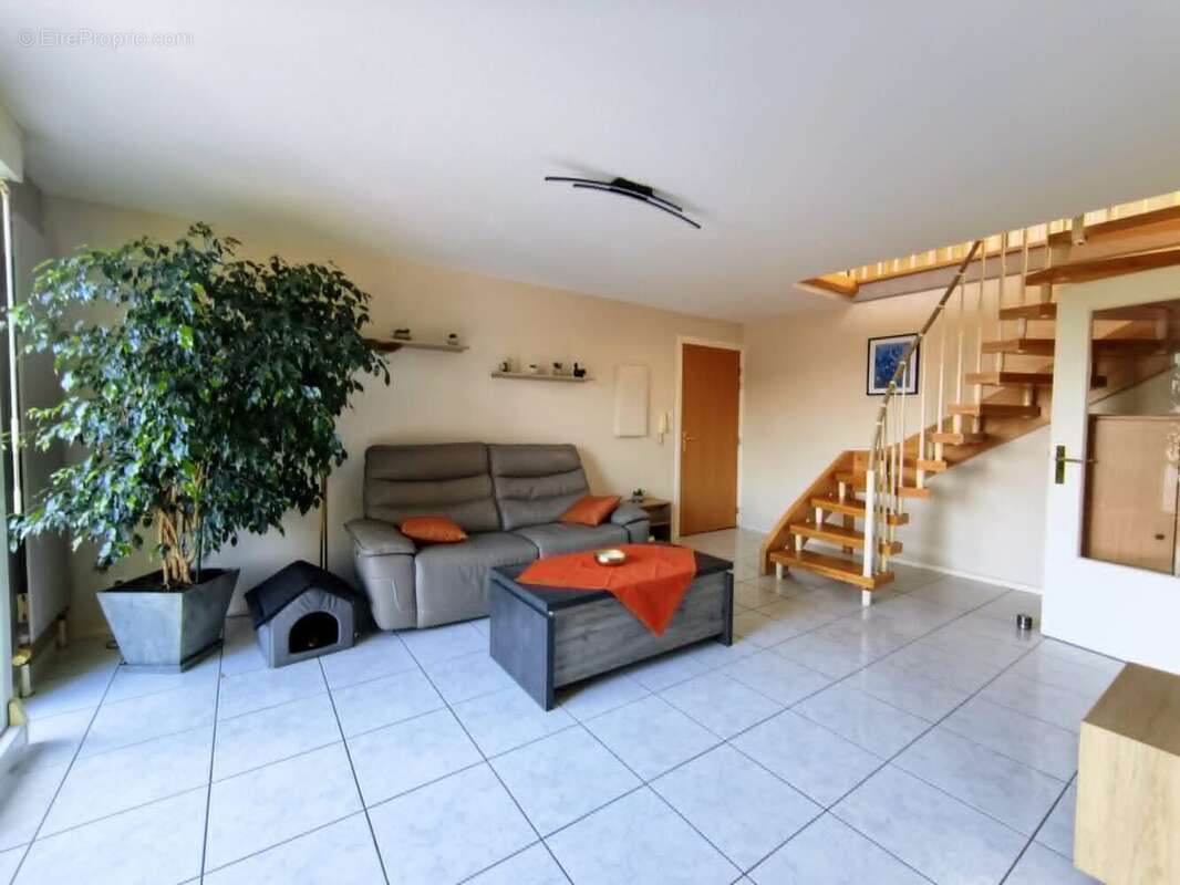 Appartement 94 m² à Kaltenhouse  - photo 2