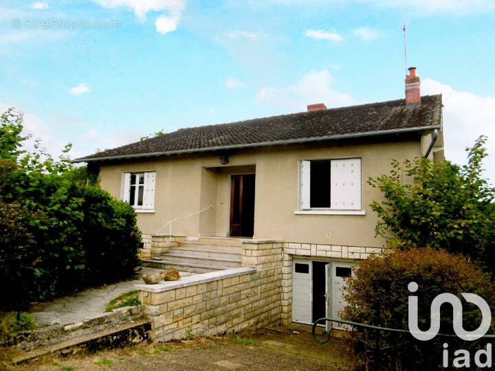 Photo 1 - Maison à MONTMORILLON