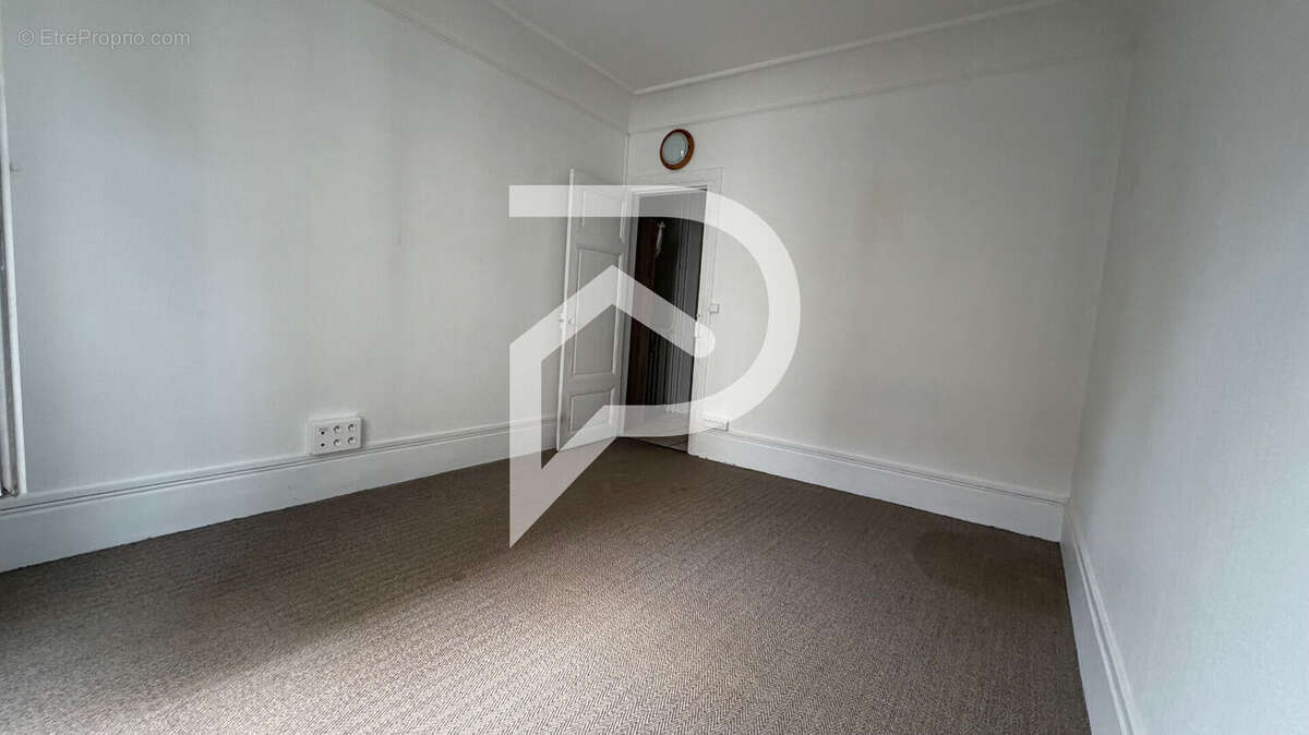 Appartement à COLOMBES