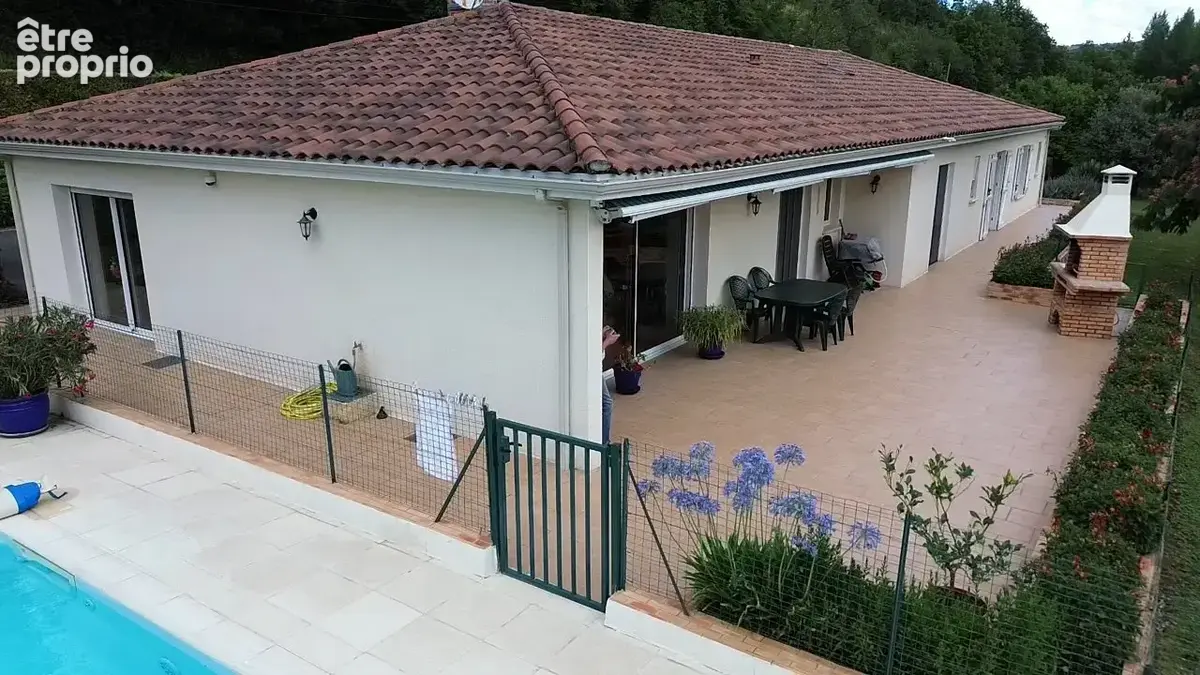 Villa de standing avec parc, piscine et étang près de Figeac - photo 5