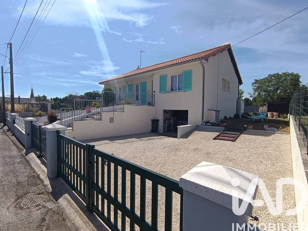 Photo 1 - Maison à THOUARS