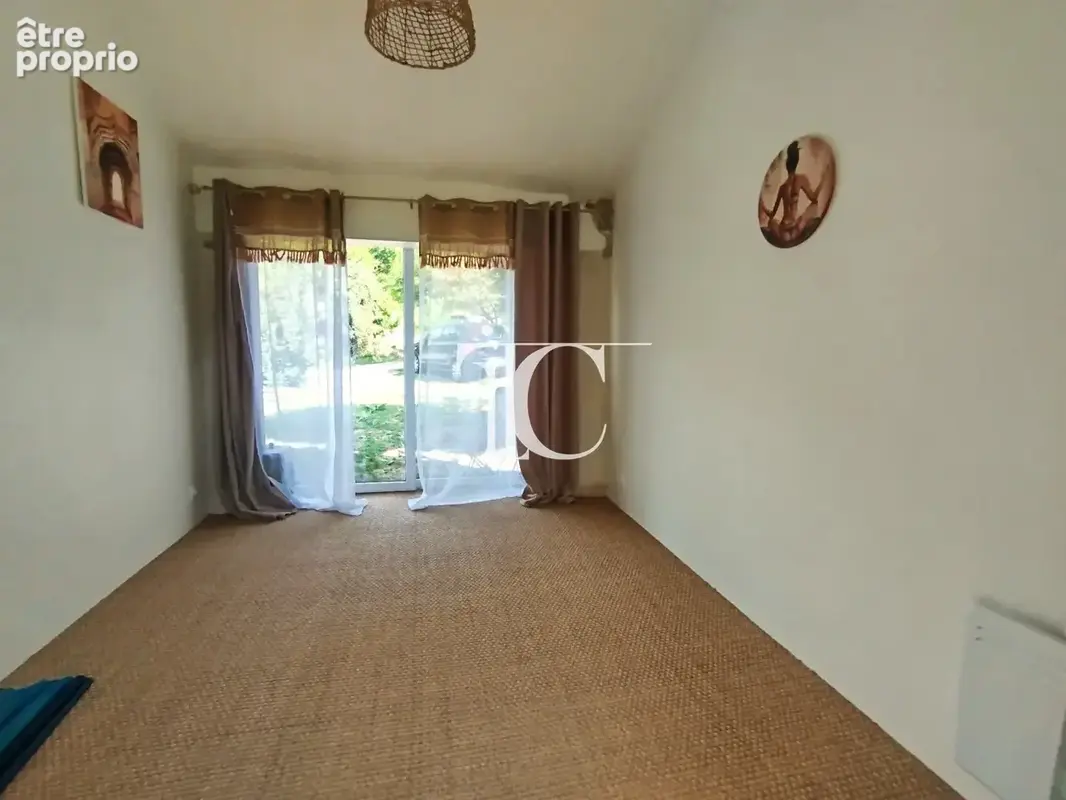 Maison de village en pierre restauree * 2 chambres * clede * jardin * calme mais proche commodites * - photo 19