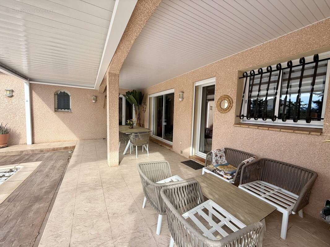 Maison 137 m² à Toulouges  - photo 4