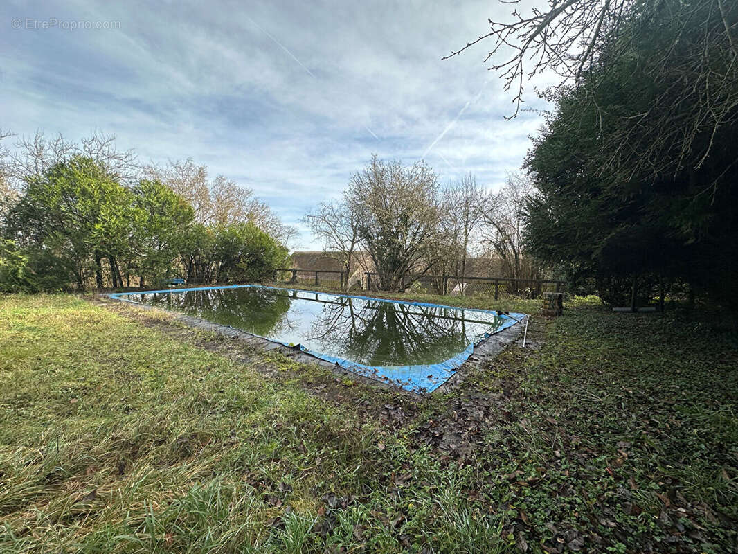 Autre à COURCELLES-EN-BASSEE