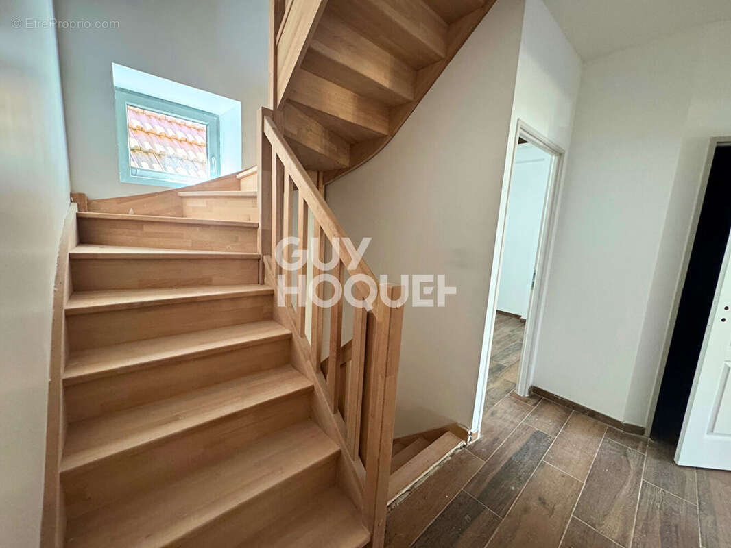 Appartement à BYANS-SUR-DOUBS