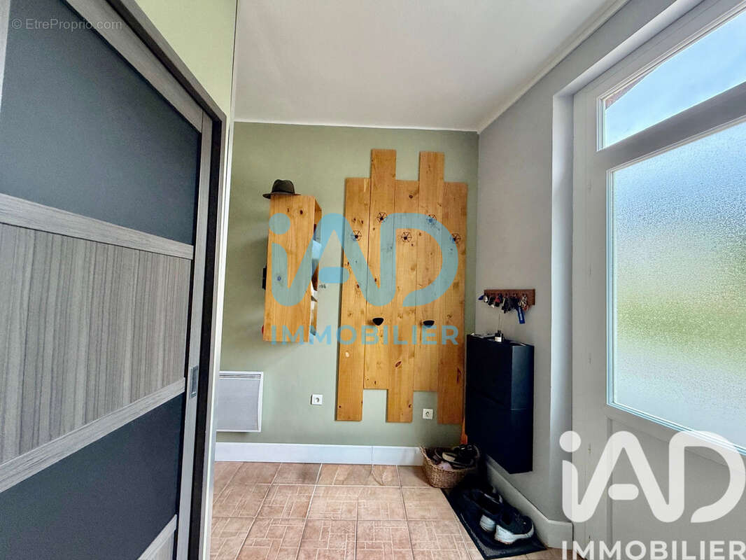 Maison 172 m² à Beaumont-Hamel  - photo 4