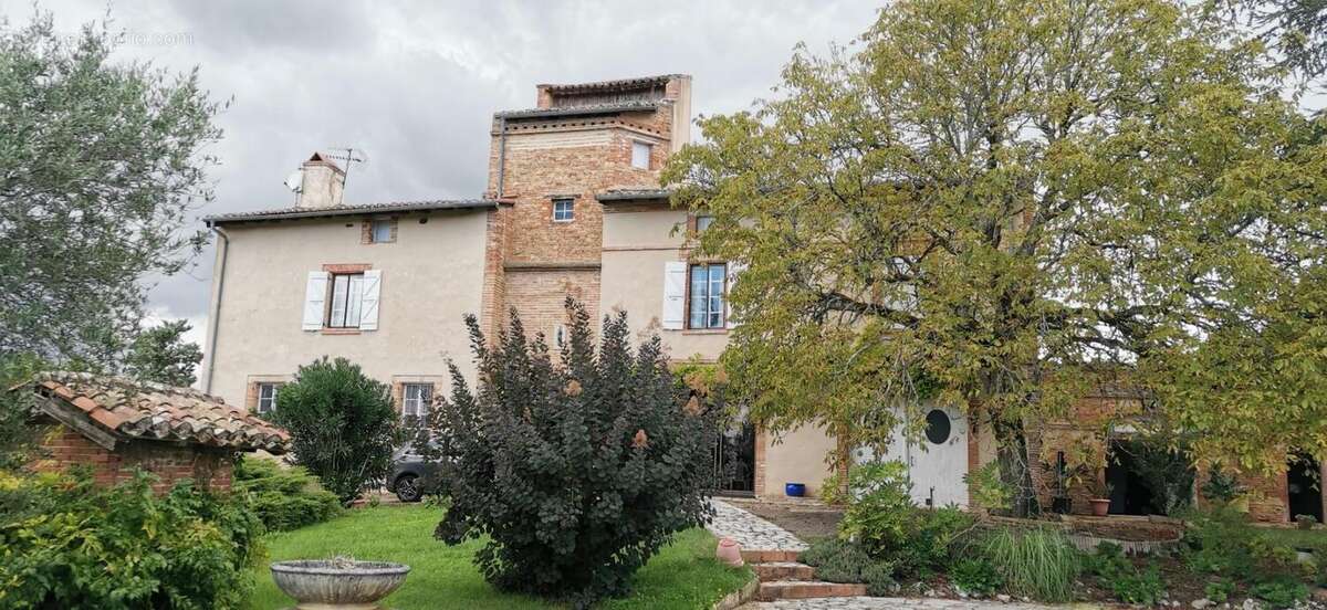 Maison à LA SALVETAT-BELMONTET