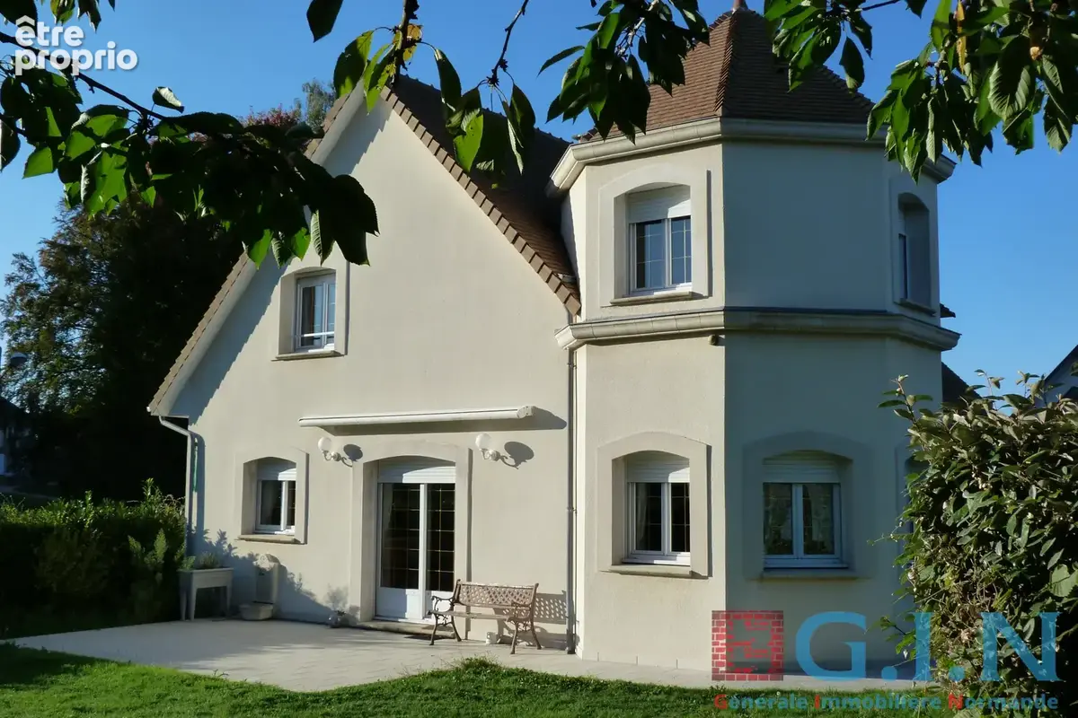 Photo Maison à Quincampoix au prix de 468 000€
