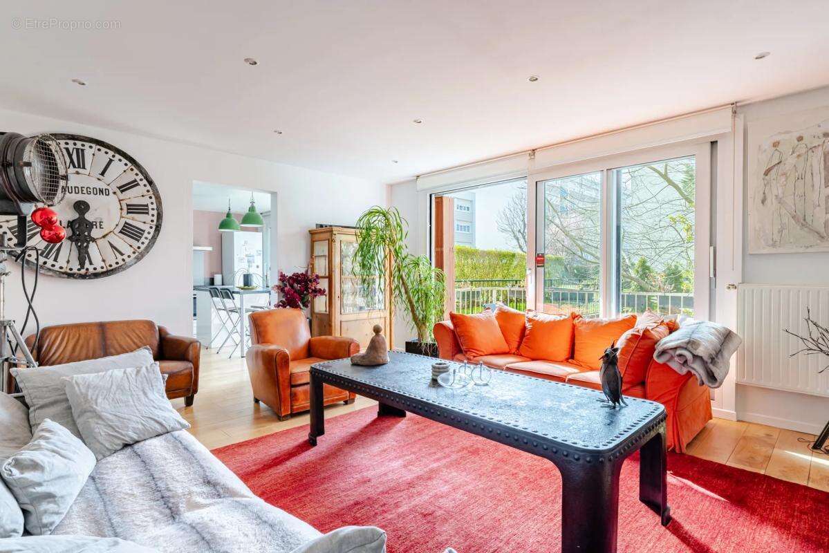 Appartement à GARCHES