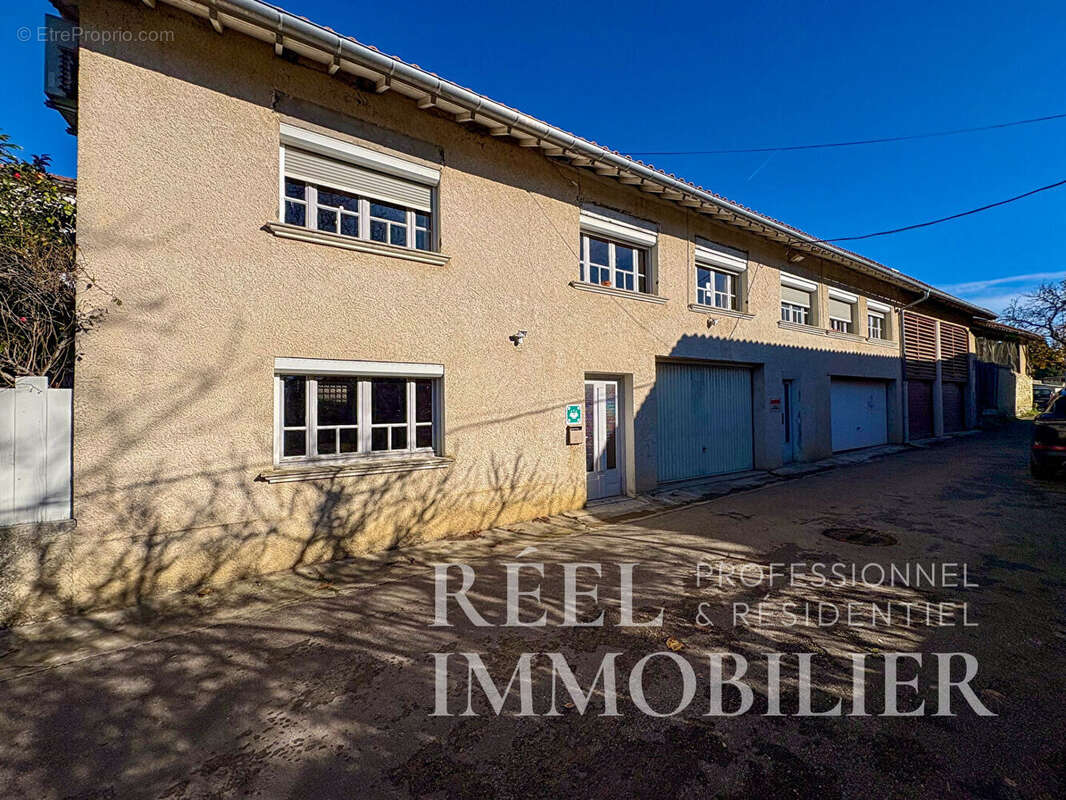 Au coeur du village de Monfort - photo 2