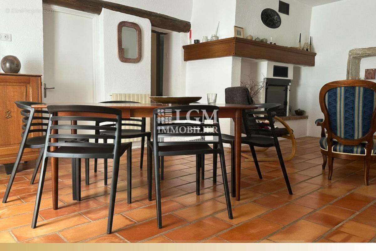 Maison à LA CAPELLE-ET-MASMOLENE