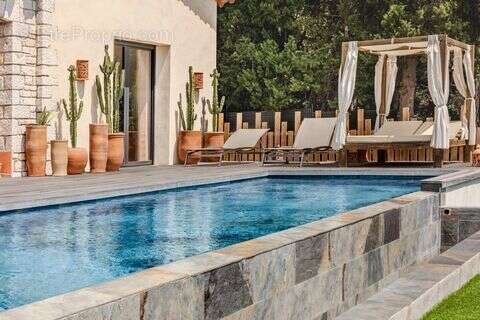Maison 230 m² à Mougins  - photo 3