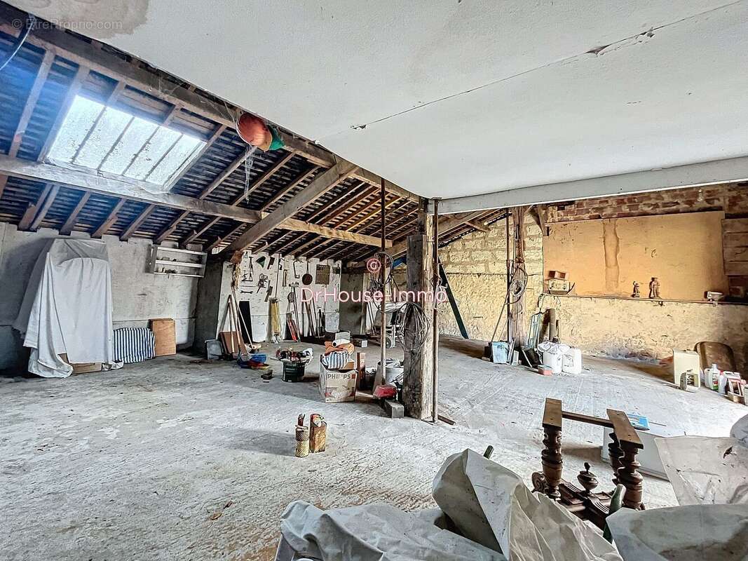 Parking à CHATEAU-LA-VALLIERE