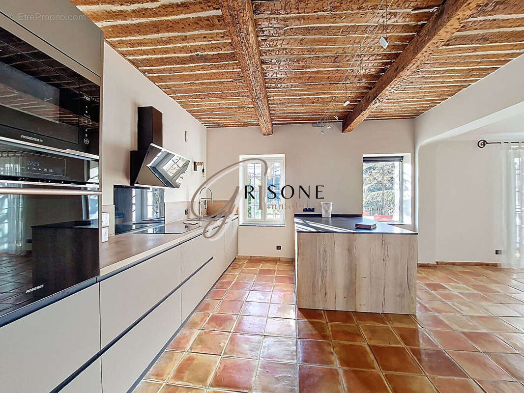 Maison à SIX-FOURS-LES-PLAGES