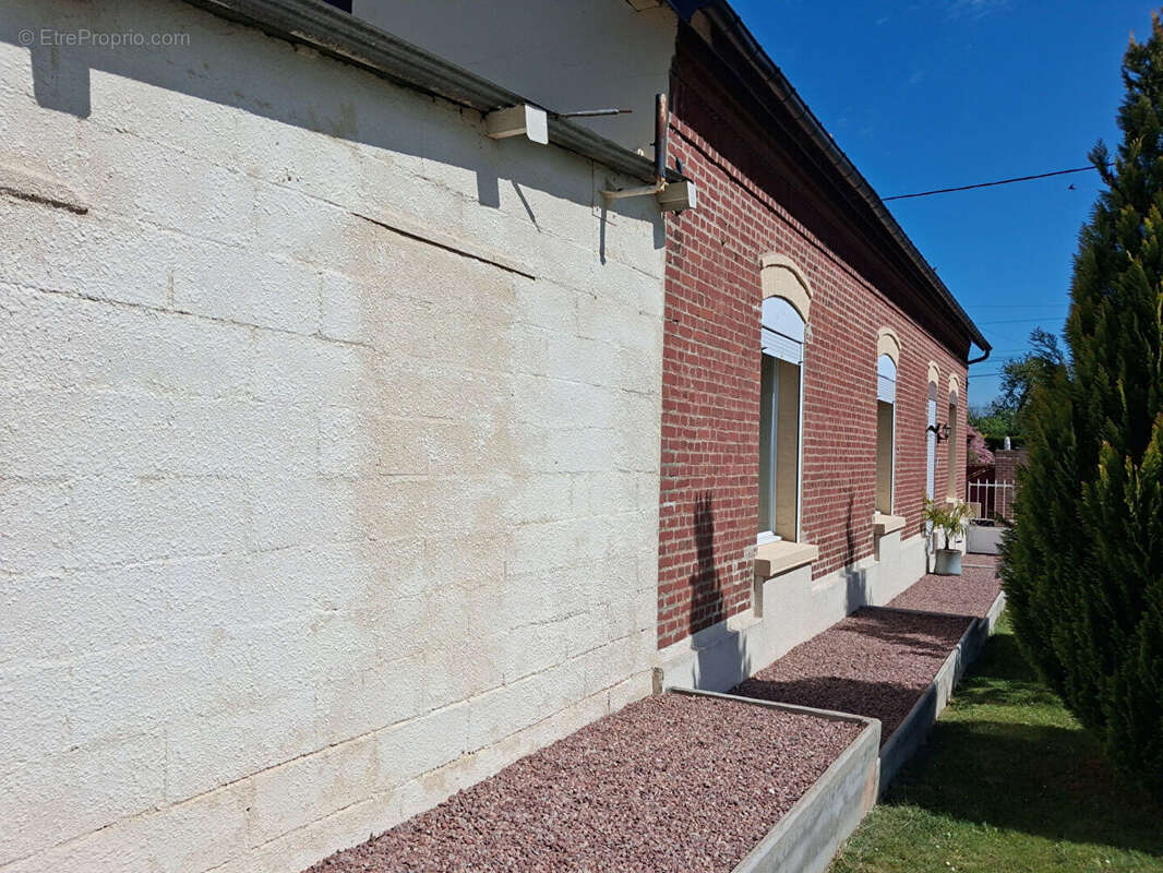 Maison à MIRAUMONT