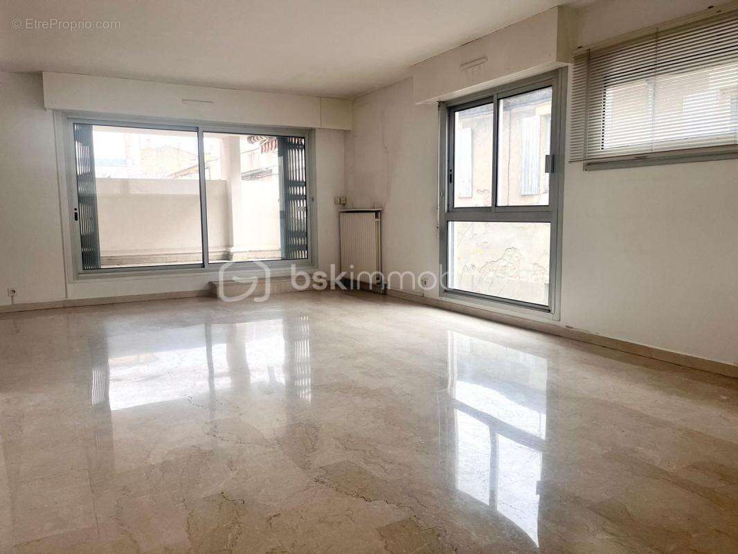Appartement à NIMES