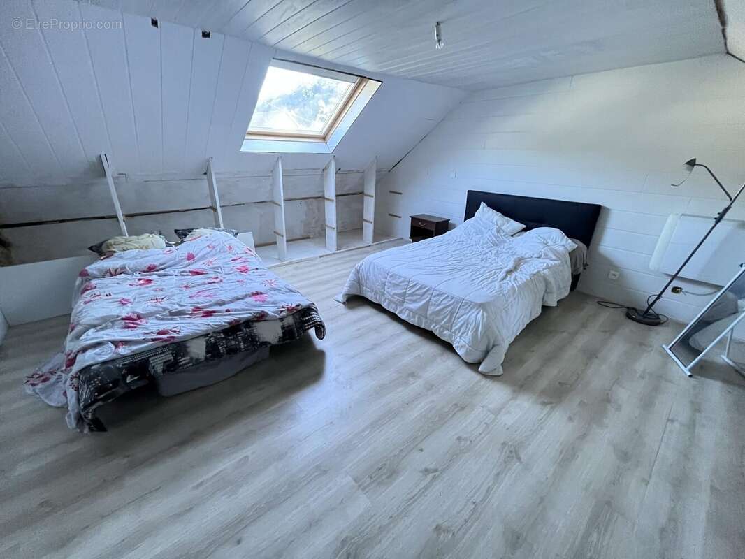 Chambre 3 - Maison à BORT-LES-ORGUES