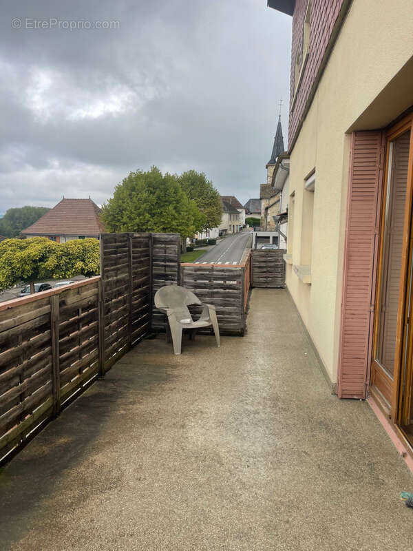 Maison à LA BATIE-DIVISIN