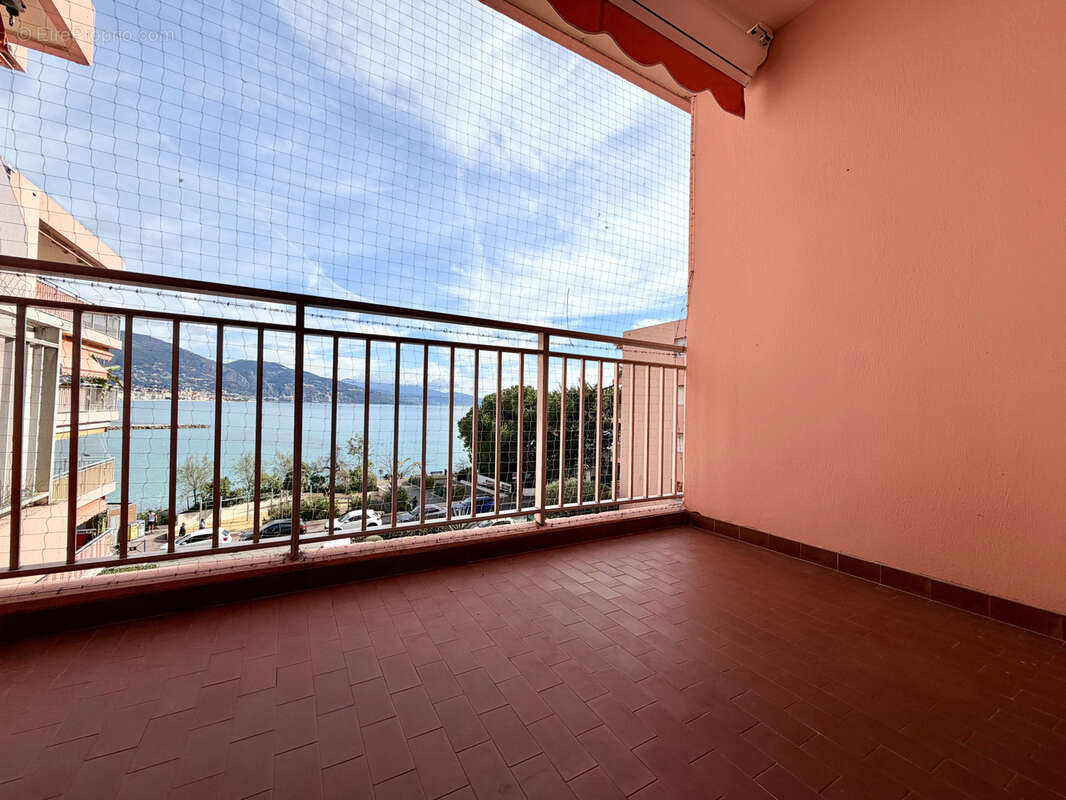 Appartement à ROQUEBRUNE-CAP-MARTIN