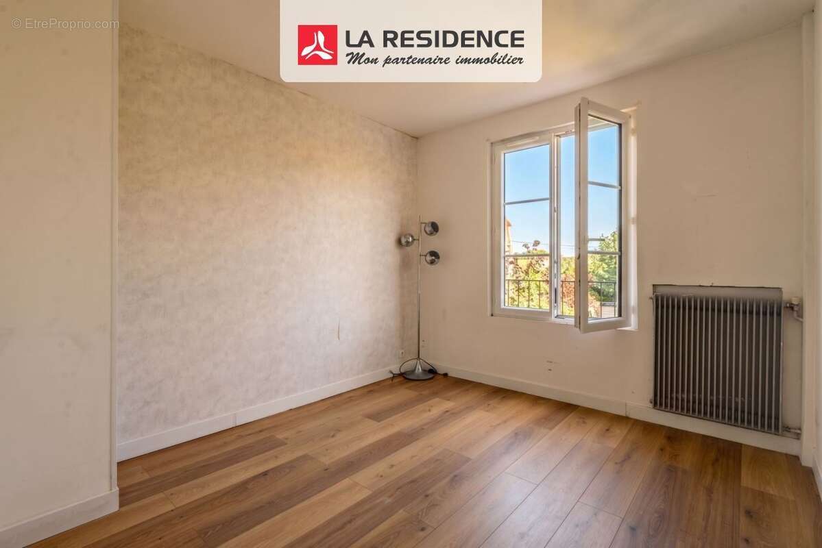 Maison 135 m² à Beauchamp  - photo 8