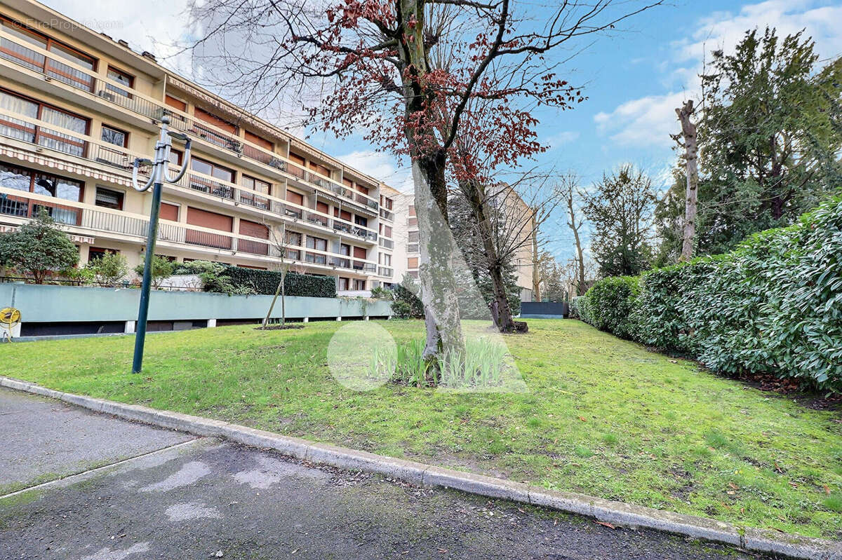 Appartement à SAINT-GRATIEN