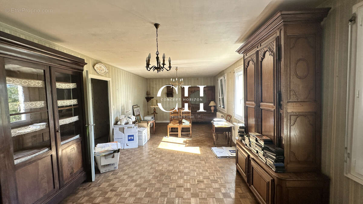 Maison avec sous-sol total   Secteur Sud / Beauvallon (Proche Hôpital) - photo 5