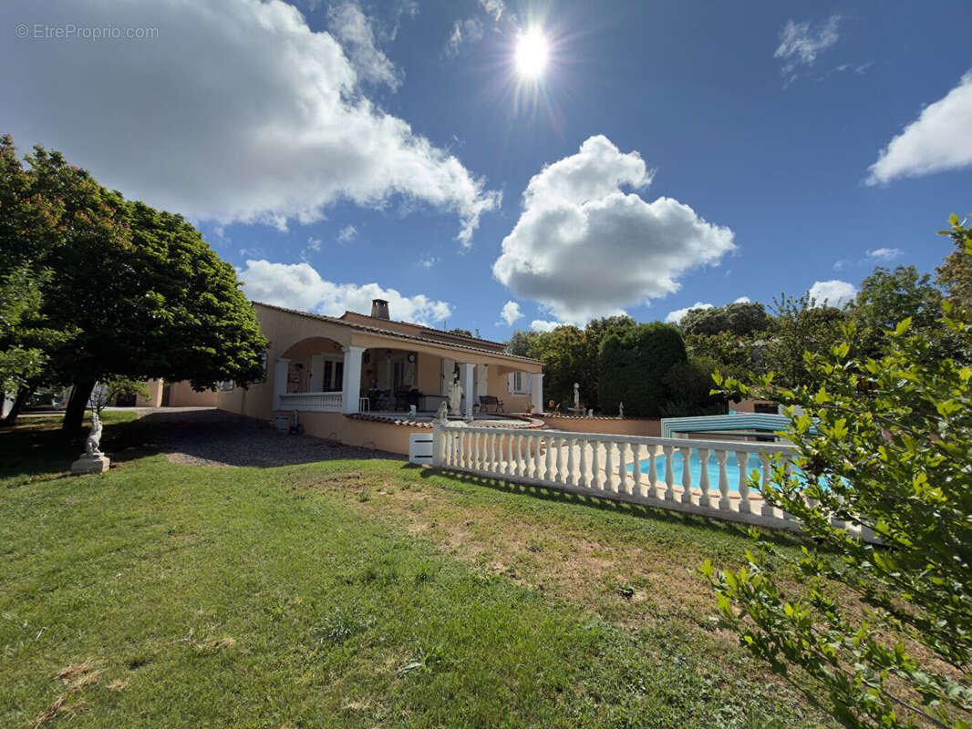 Maison à SAINT-MAXIMIN-LA-SAINTE-BAUME