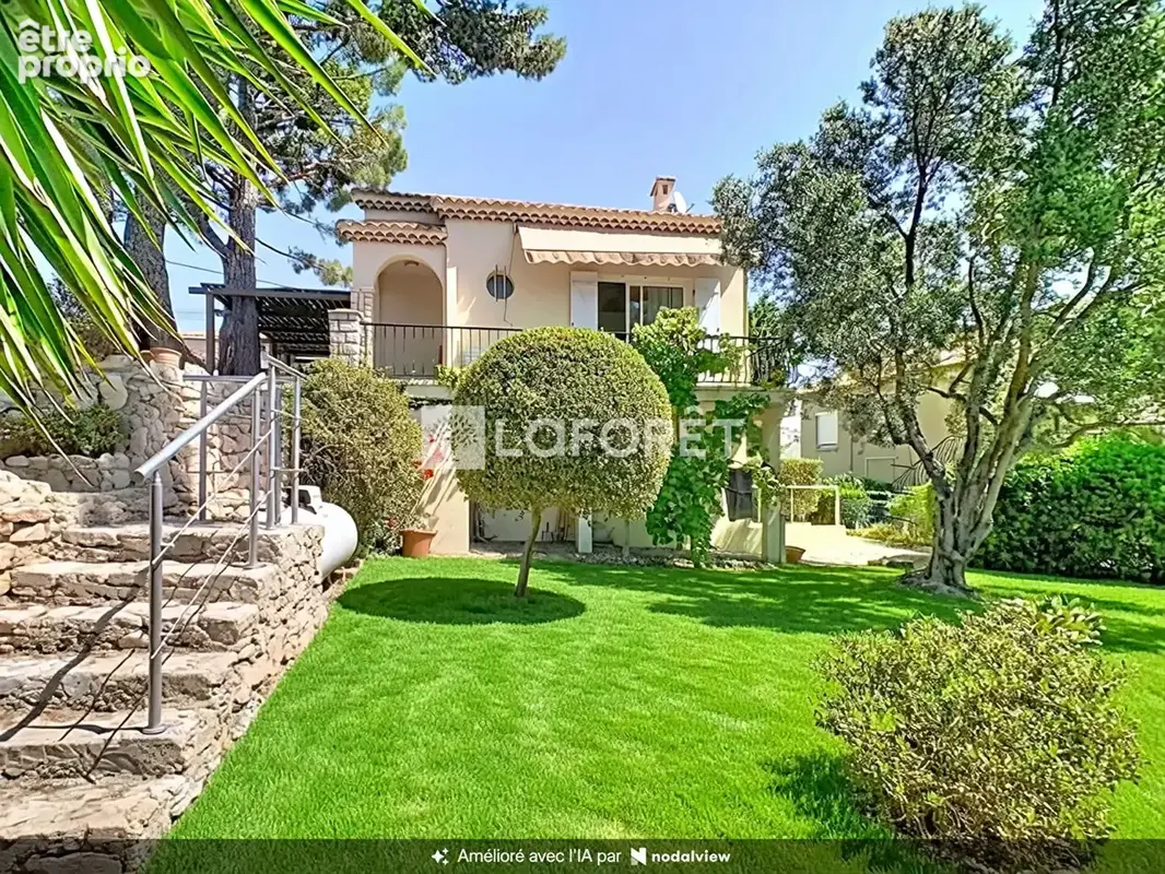 Maison La Couronne 5 pièce(s) 155 m2 - photo 2