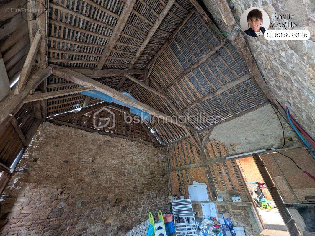 Maison de campagne offrant un beau potentiel ! - photo 18