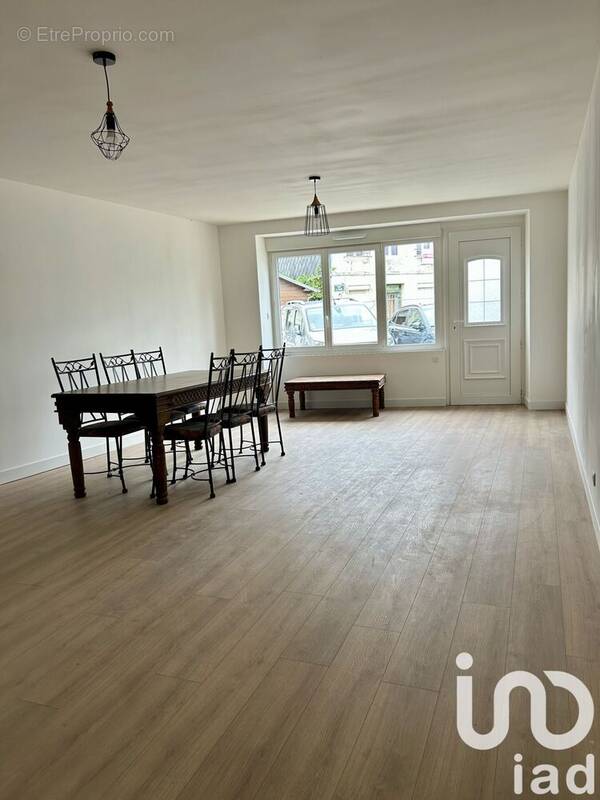 Photo 1 - Maison à MANNEVILLE-LA-GOUPIL