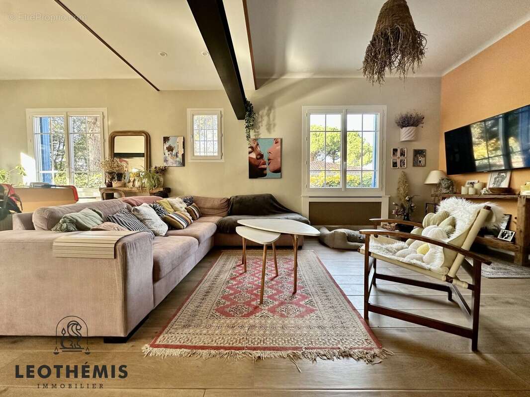 Maison à SAINT-GEORGES-DE-DIDONNE