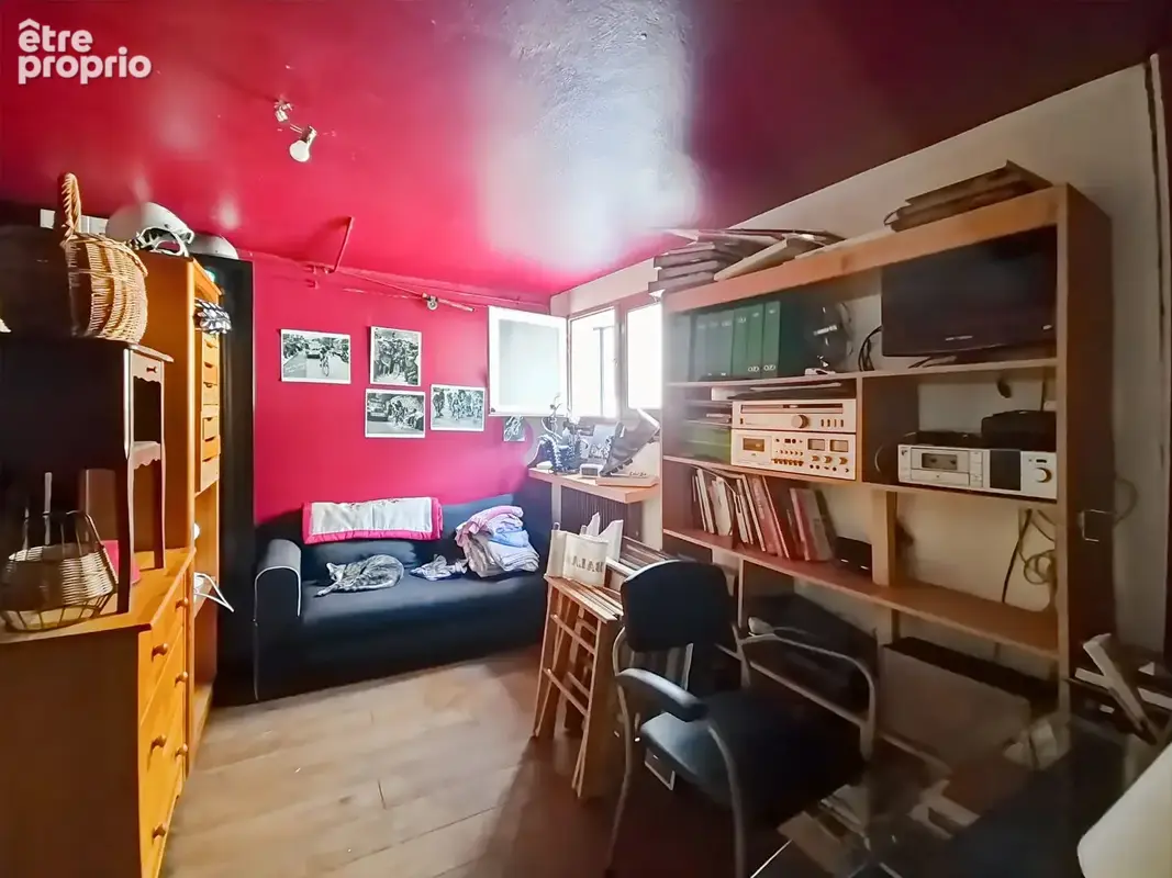 Maison de 5 pieces + 2 logements aménagés au S/sol semi entérrés-garage-Piscine - photo 6