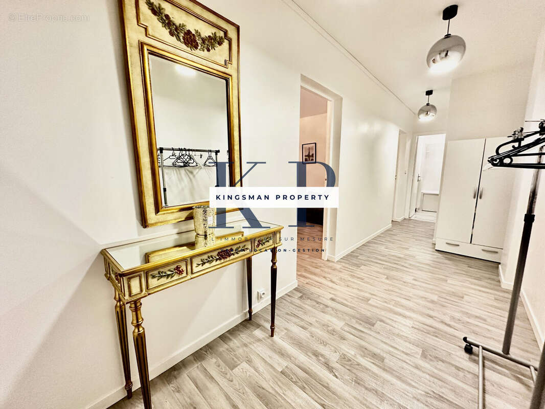 Appartement à PARIS-11E