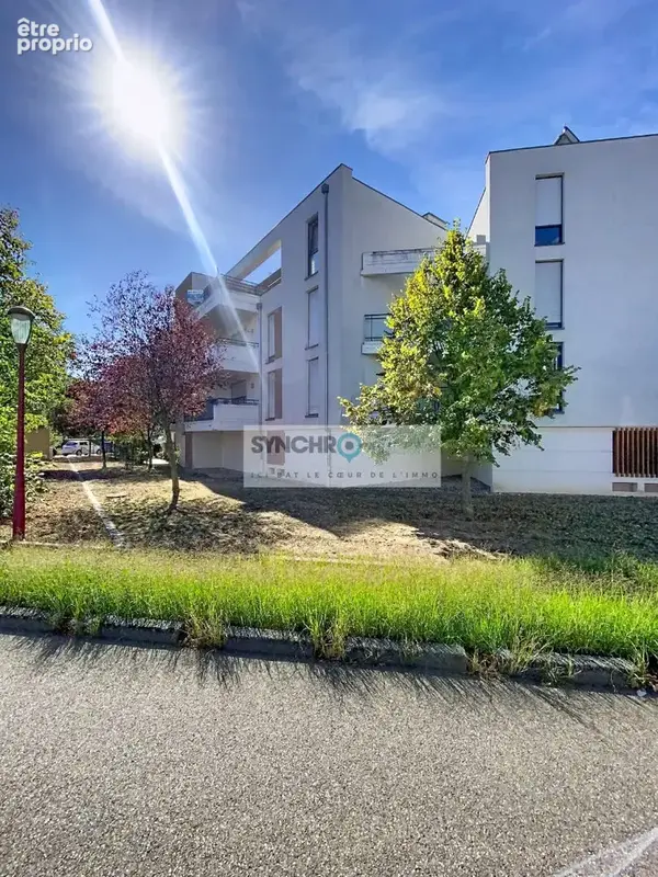 F2 en attique avec terrasse et garage - photo 13