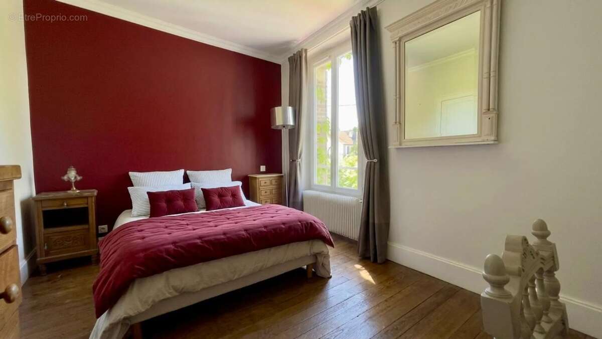 Maison à AIX-EN-OTHE