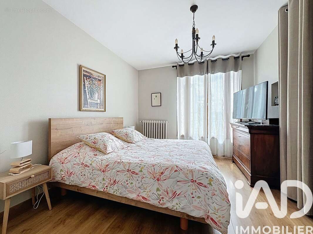 Photo 2 - Maison à ROSNY-SOUS-BOIS