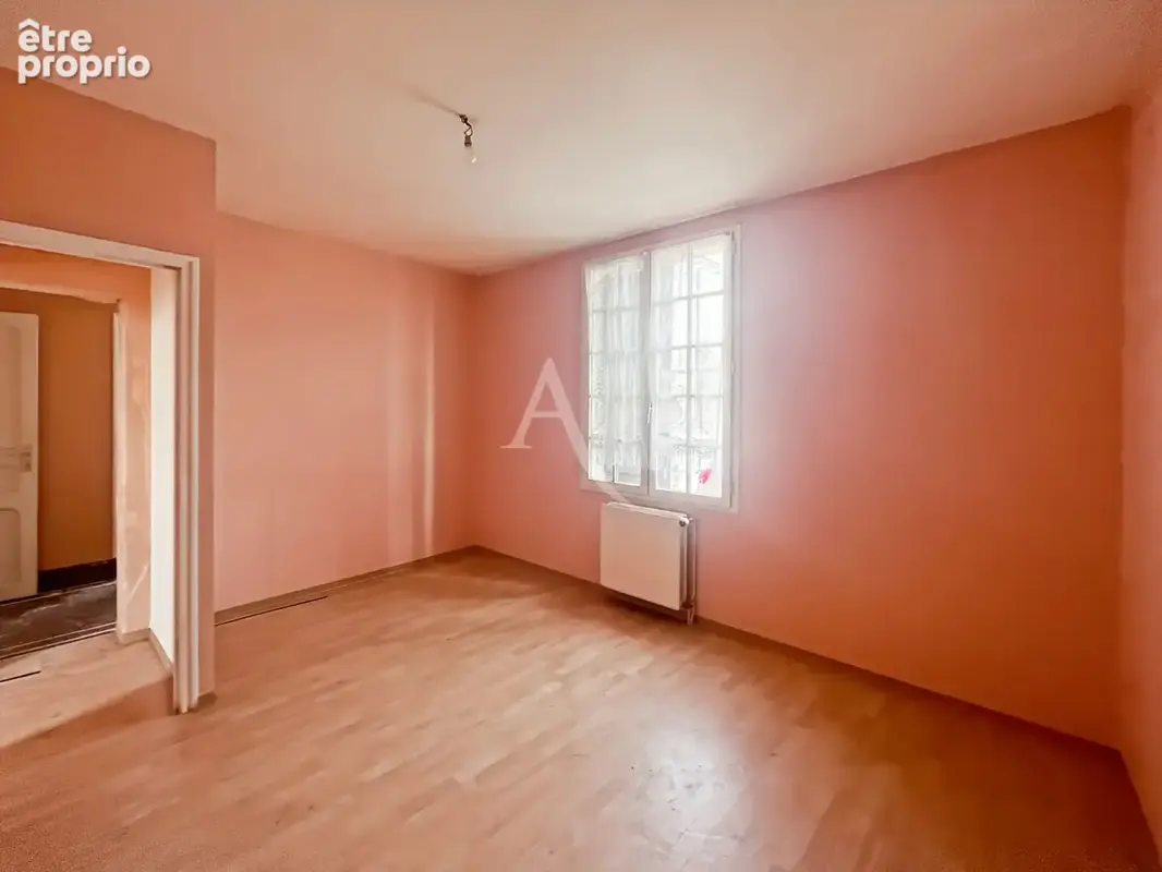 A VENDRE -  Maison de 97 m² à rénover - CHALLANS - photo 3