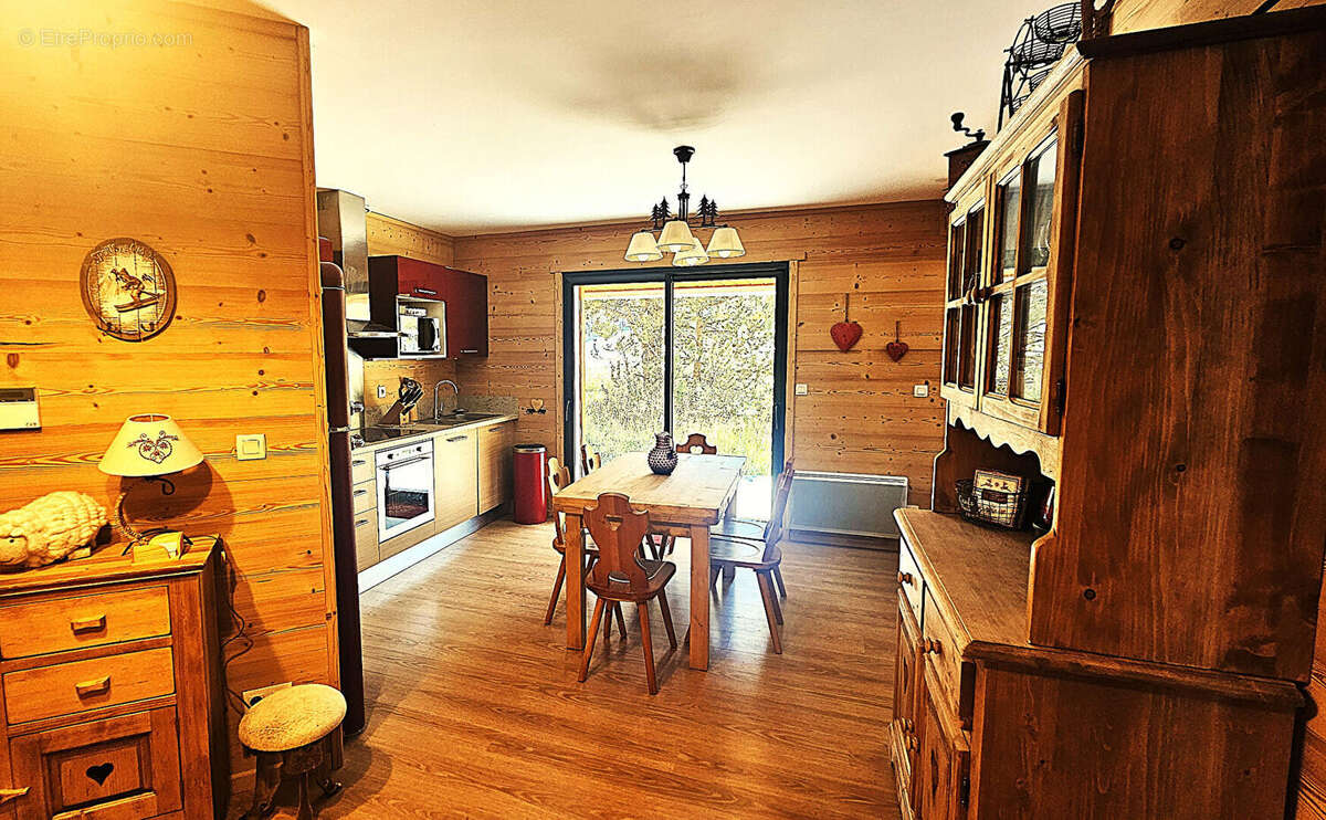 Maison à LES ANGLES