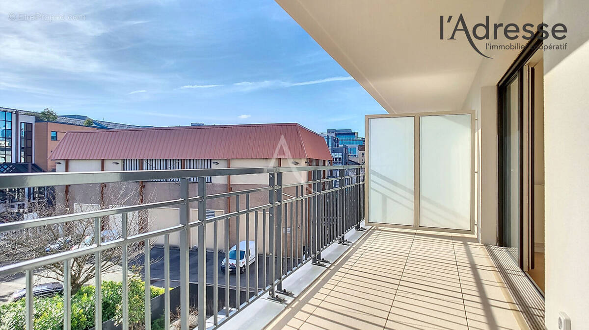 Appartement à SURESNES