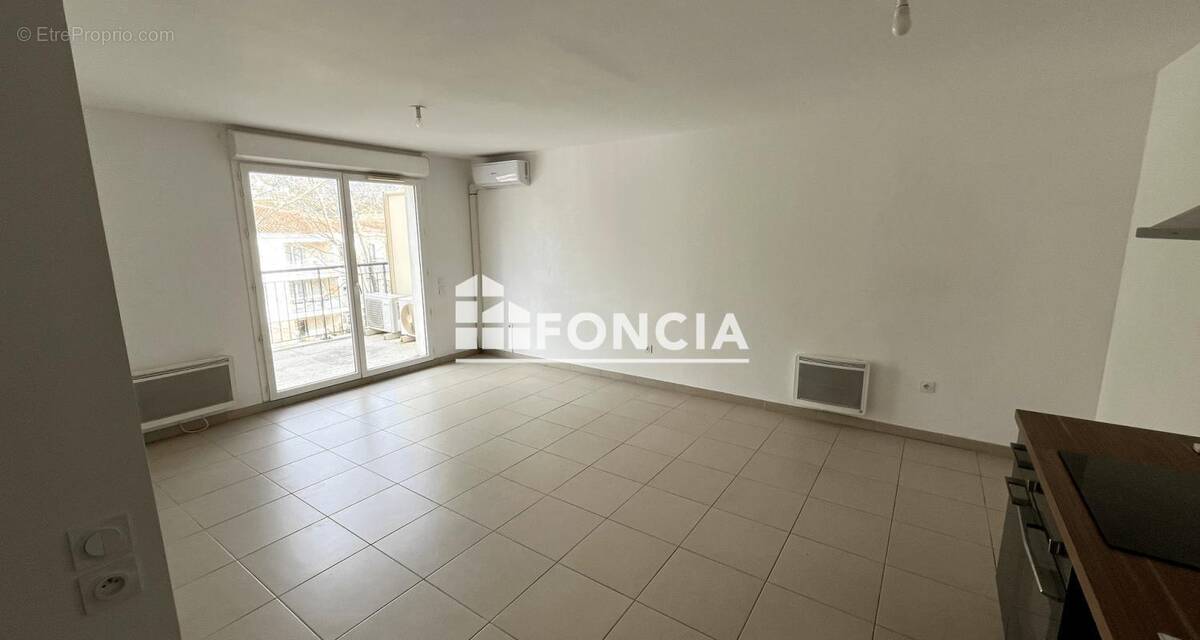 Appartement à BORMES-LES-MIMOSAS